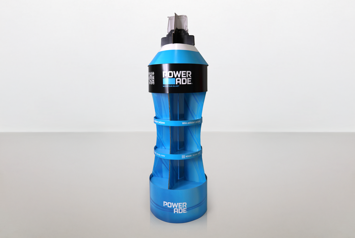 Kartonnen display - specials - Power ade - Holbox Kartonnen display - specials - Power ade - Holbox